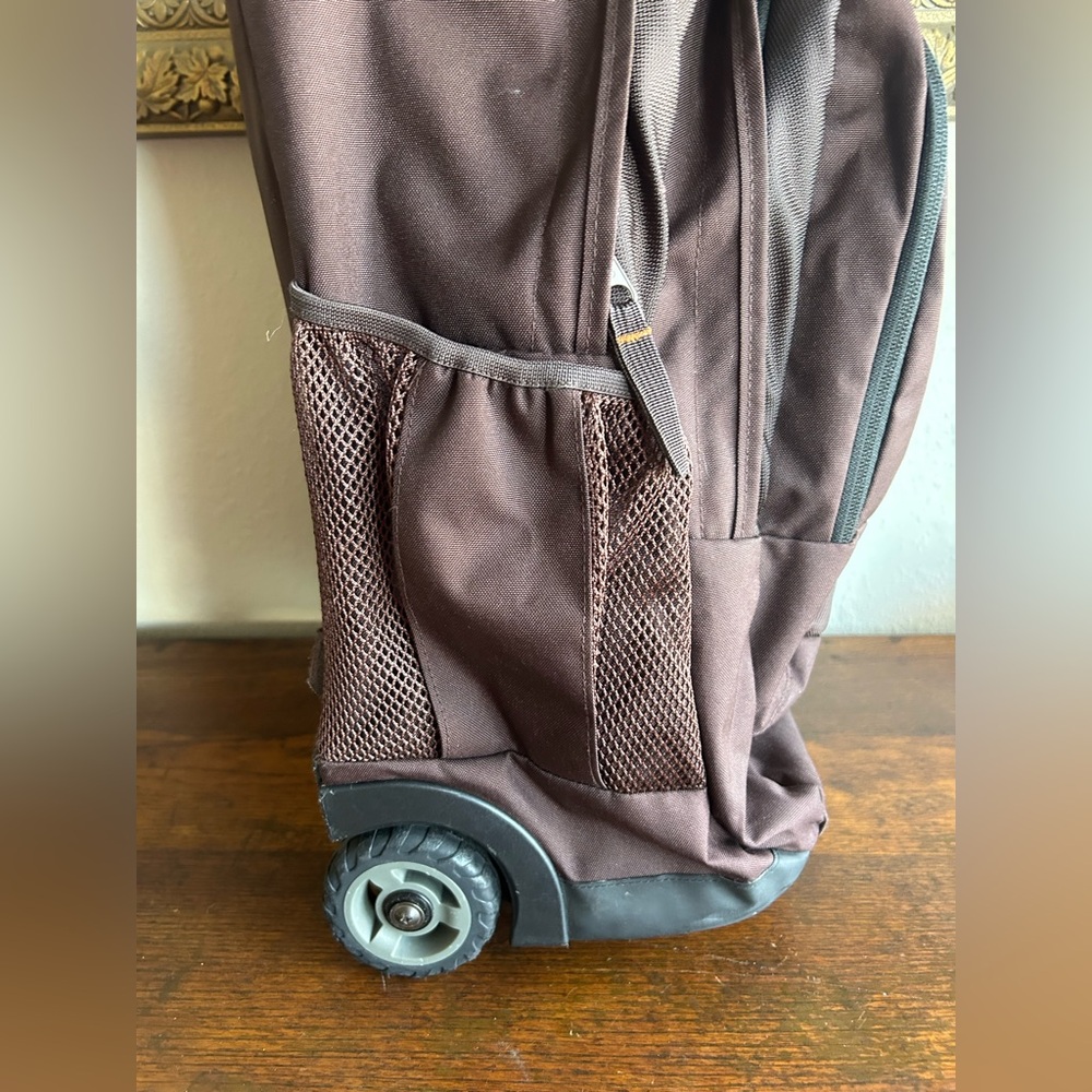 JanSport Driver 8 Rolling Backpack Academia Collegiate Travel Hiking Brown - Picture 12 of 15
